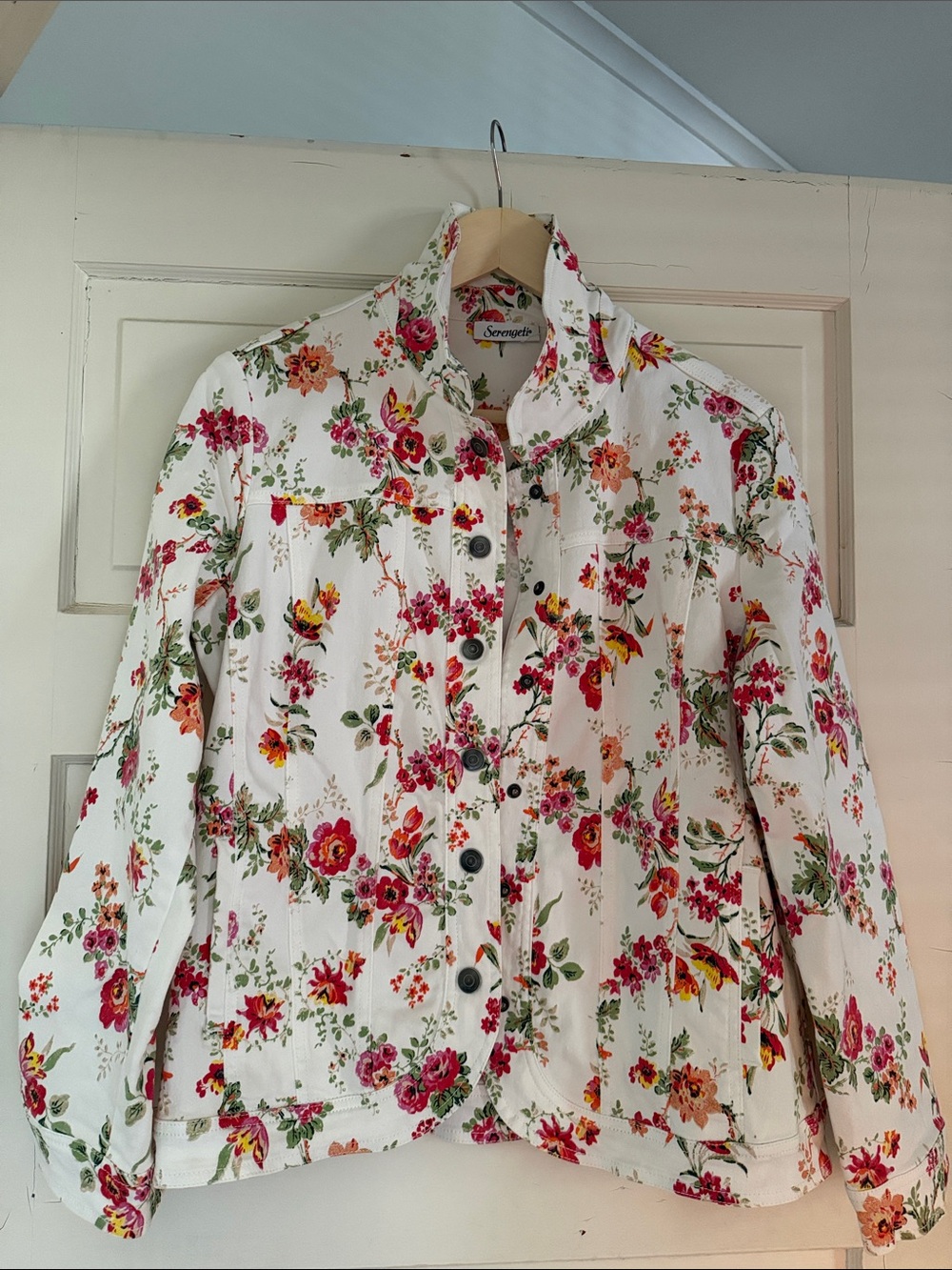 Serendipity White Floral Button-Front Jacket with Pink and Orange Blooms